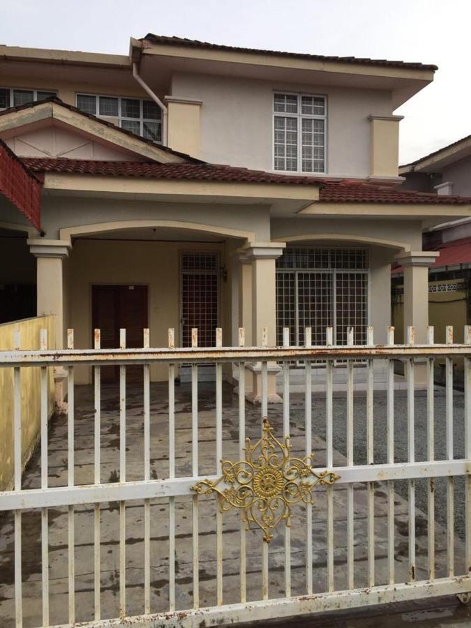 Guesthouse Adam Pengkalan Cepa Zewnętrze zdjęcie
